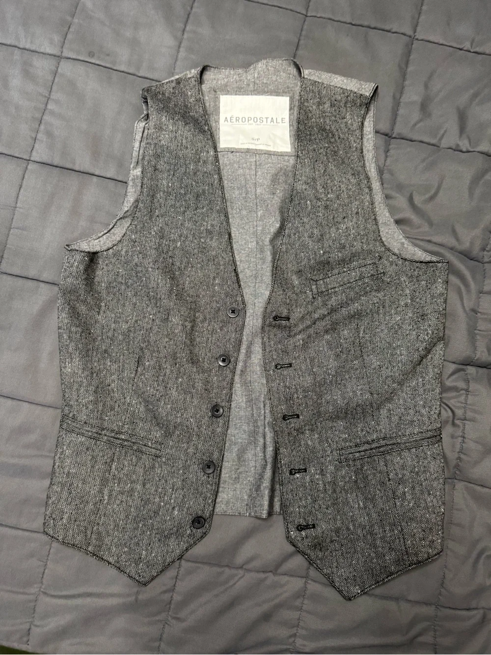 Aeropostale Gray Men's Herringbone Dress Vest